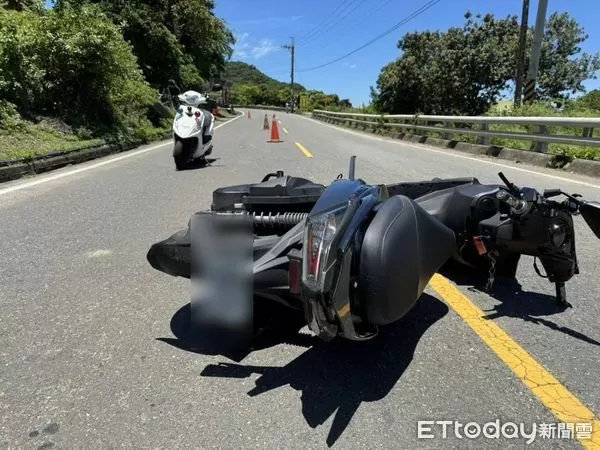 ▲▼屏東 撞到猴子             。（圖／記者陳崑福翻攝）