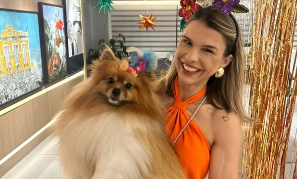 剛答應求婚！女幾小時後「和愛犬一同墜海」亡　男友游3小時獲救。（圖／翻攝自X）