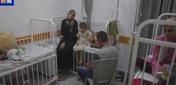 ▲▼  加薩最新慘況，十五歲少年瘦成皮包骨           。（圖／翻攝 央視）