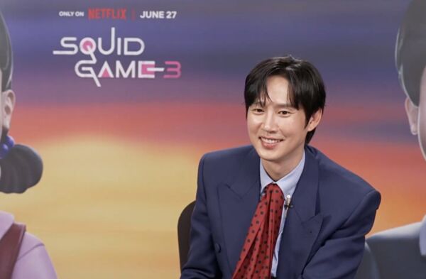 ▲朴成焄看劇本閃過這念頭:重來也是同樣選擇(圖/Netflix提供)