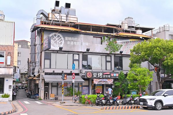 ▲▼愛烤愛對囉-台中店。（圖／部落客橘子狗愛吃糖授權提供）