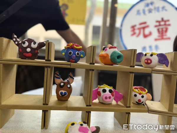 ▲▼   嘉義中油非營利幼兒園孩童懷舊童玩展現愛心 贈捐修緣育幼院   。（圖／記者翁伊森攝）
