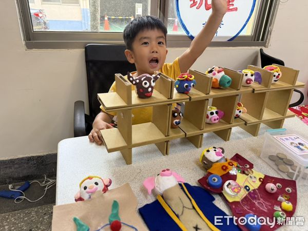 ▲▼   嘉義中油非營利幼兒園孩童懷舊童玩展現愛心 贈捐修緣育幼院   。（圖／記者翁伊森攝）