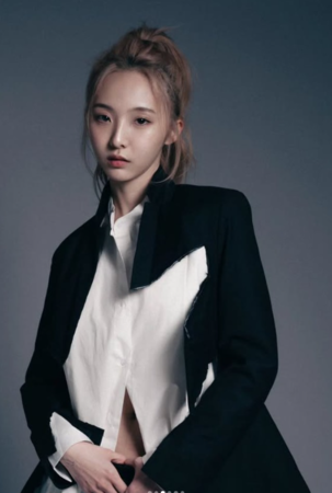 ▲鄭乃馨的見面會內容被批評像邪教。（圖／翻攝自微博）