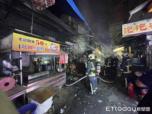 ▲▼台中豐原廟東夜市火警。（圖／記者游瓊華翻攝）