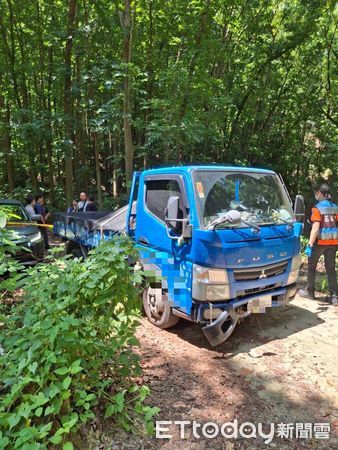 ▲▼ 攻擊彩券行女店員 。（圖／記者林東良翻攝）