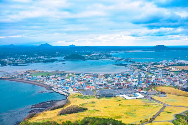▲澳洲旅遊「港灣大橋」，北海道團費降至2萬起,韓國旅遊熱度持續攀升。（圖／易遊網提供）