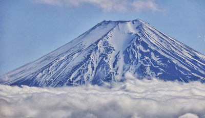 富士山7月開放登山　嚴防「彈丸登山客」夜襲闖關