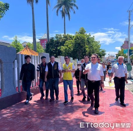 ▲斗南鎮公所完成針對文安、斗南、僑真國小及東明國中周邊的人行道、交通標線、接送區等設施全面改善工程。（圖／記者游瓊華翻攝）