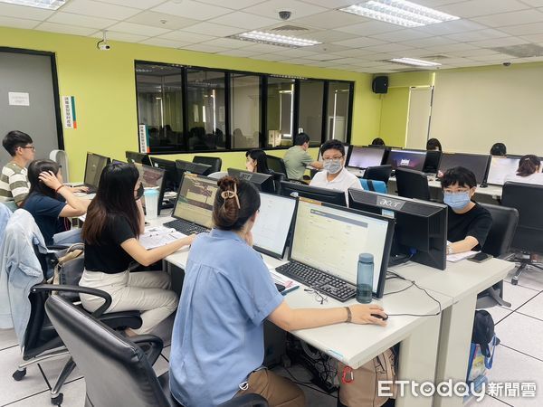 ▲雲林縣政府攜手國立雲林科技大學啟動地方減碳行動！雙方共同運作「雲林淨零轉型整合服務窗口」，舉辦「基礎淨零：碳管理導入」課程。（圖／記者游瓊華翻攝）