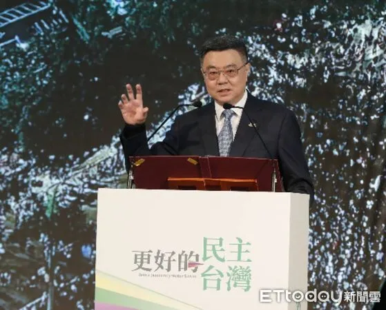 ▲▼行政院長卓榮泰今（28日）出席「民進黨全代會-更好的民主，更好的台灣」。（圖／記者湯興漢攝）