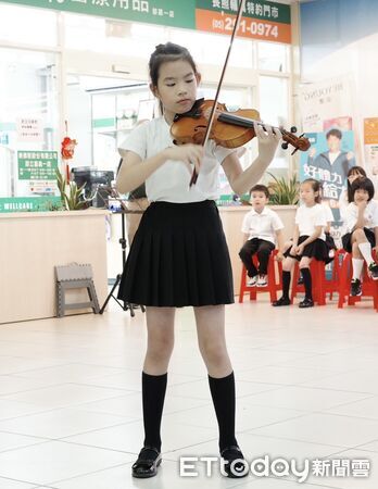 ▲▼    嘉義醫院攜手嘉義室內兒童合唱團傳遞愛與希望   。（圖／嘉義醫院提供）