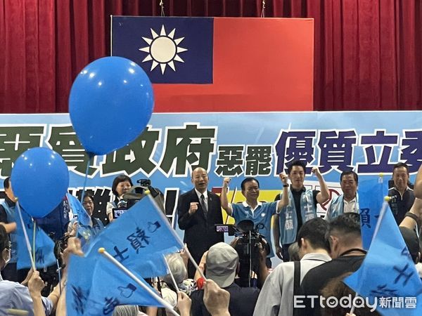 ▲▼    韓國瑜出席賴士葆反罷免活動    。（圖／記者崔至雲攝）