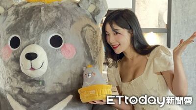 韓國啦啦隊女神趙娟週站台西拉雅　泡湯喝咖啡嗑芒果冰掀追星熱潮