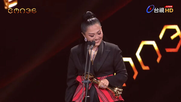 ▲最佳原住民語歌手獎，Kumu Basaw 姑慕&middot;巴紹。（圖／翻攝YouTube／GMA 金曲獎頒獎典禮暨國際音樂節 Golden Melody Awards & Festival）