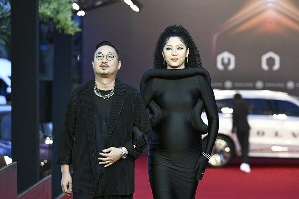 ▲▼第36屆金曲獎星光大道，鄭雙雙。（圖／台視提供）