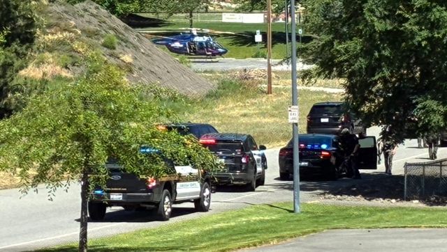 ▲▼        美消防員救火竟遭槍擊！多人中彈2死　嫌犯仍在逃     。（圖／翻攝X）