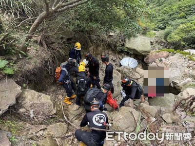 8旬婦歲登瑞芳「劍龍稜」跌倒受傷！空勤直升機吊掛救援