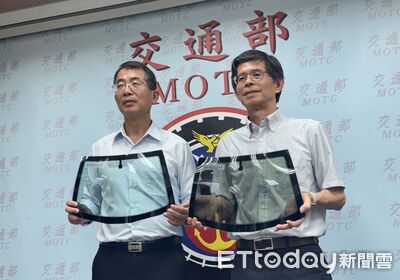 汽車隔熱紙透光率「前擋70%、前側窗40%」　明年新車強制納管