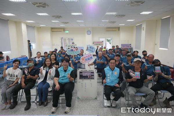 ▲▼花蓮市清潔隊推動無菸職場，隊員中已有10人戒菸成功。（圖／花蓮市公所提供，下同）