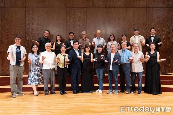 ▲▼林佳龍出席《唱臺中的歌》音樂會。（圖／翻攝林佳龍臉書）