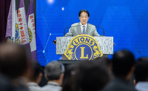 馬英九自稱區長？　他挖出當年影片「司儀喊總統蒞臨」