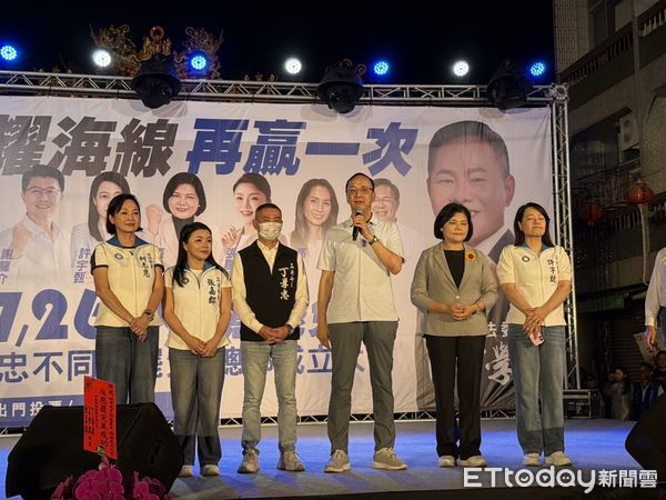 ▲立法委員丁學忠於虎尾鎮成立「挺學忠．不同意罷免」總部，大會現場湧入數千名鄉親力挺。（圖／記者游瓊華翻攝）