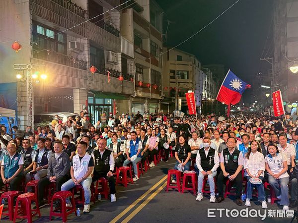 ▲立法委員丁學忠於虎尾鎮成立「挺學忠．不同意罷免」總部，大會現場湧入數千名鄉親力挺。（圖／記者游瓊華翻攝）