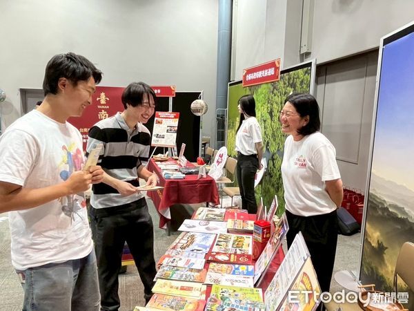 ▲台南市長黃偉哲與仙台市長郡和子聯袂出席締盟20週年紀念儀式，現場氣氛溫馨感人。（記者林東良翻攝，下同）