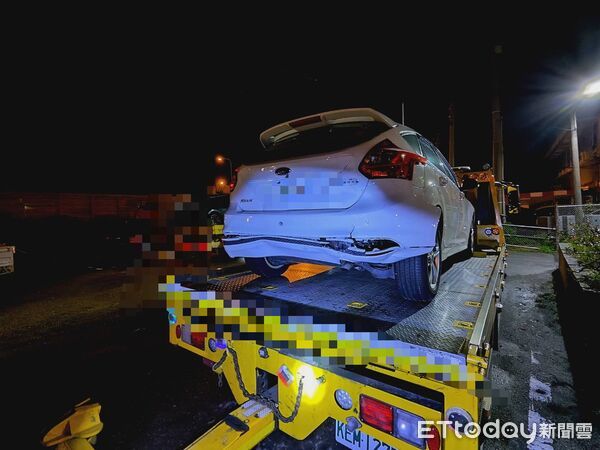 ▲國道1號南向麻豆路段29日晚間發生8車連環追撞事故，造成6人輕傷送醫。（記者林東良翻攝，下同）