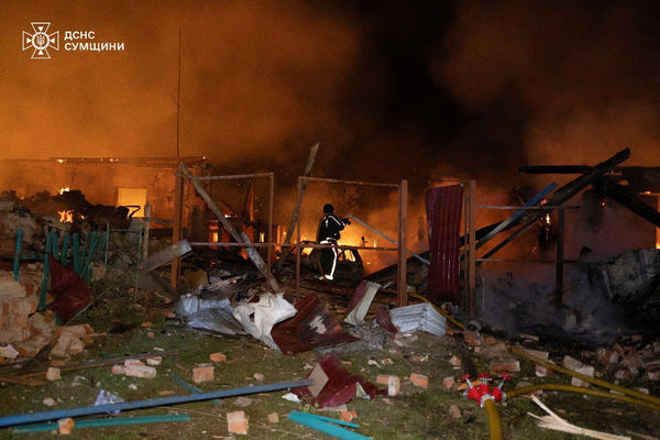 ▲▼ 俄軍無人機攻擊烏克蘭蘇米地區。（圖／路透）