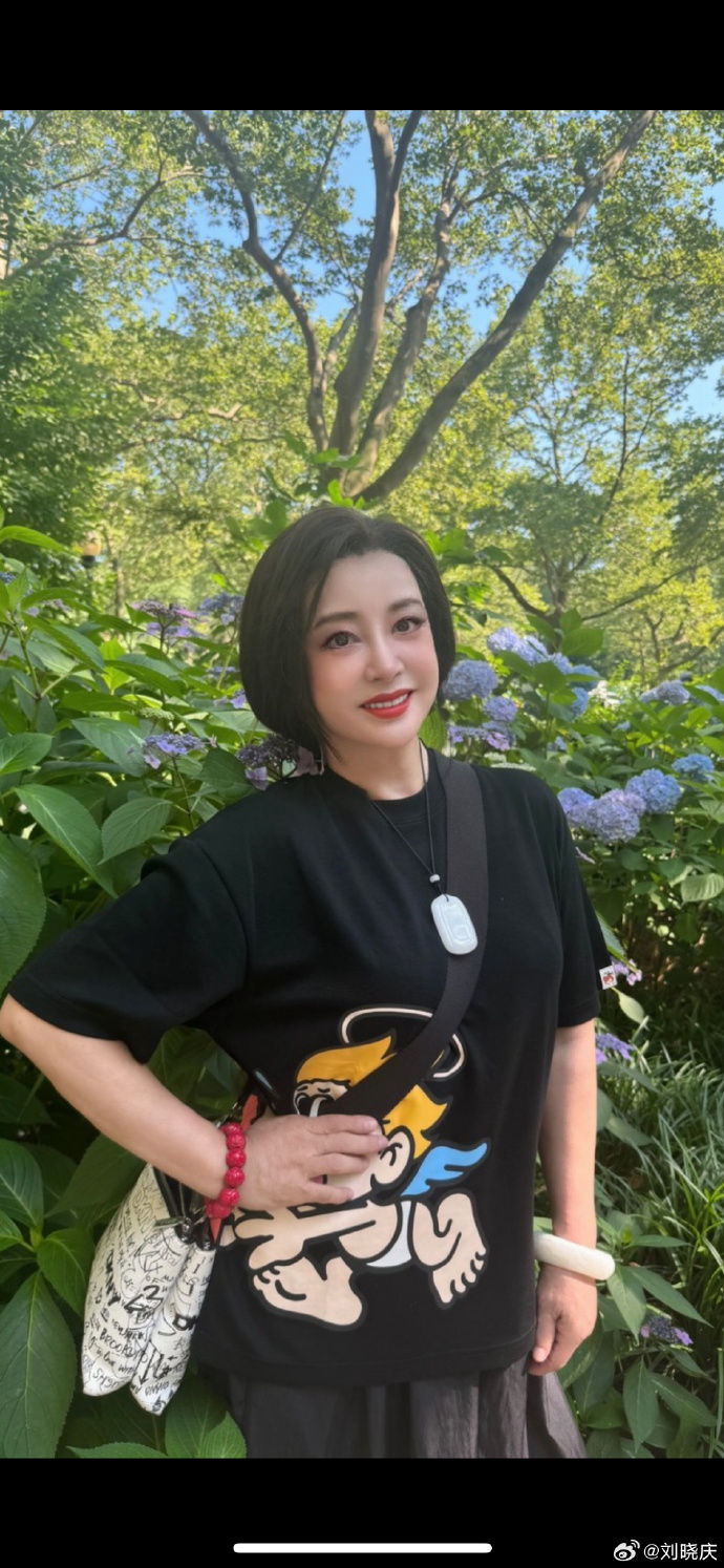 ▲▼劉曉慶遭瞎傳29日去世，本人30日曬今日照闢謠。（圖／翻攝自微博）