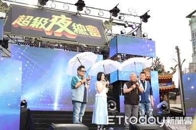 《超級夜總會》嘉義市錄影演出 律師為圓母夢出資邀請