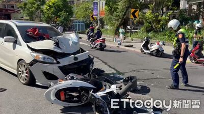 基隆汽機車路口對撞！騎士噴飛機車解體　驚悚影片曝