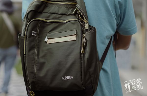 ▲▼王浩一最後身影！紅T恤黑色背包&hellip;好友淚認。（圖／翻攝自臉書）