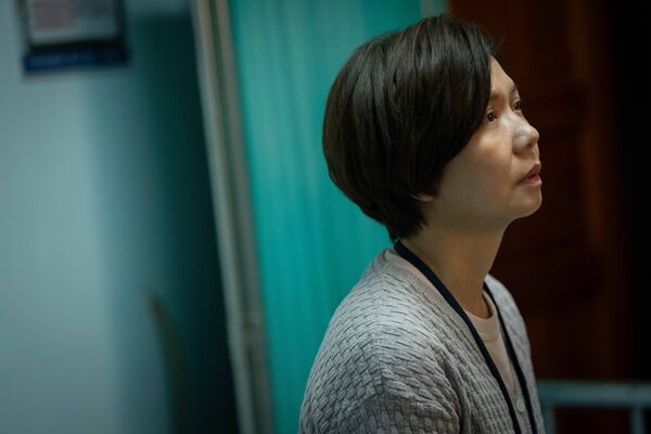 ▲《我們與惡的距離 II》7、8集進入疫情時代，深刻刻畫了當時的無奈。（圖／CATCHPLAY+ 提供）