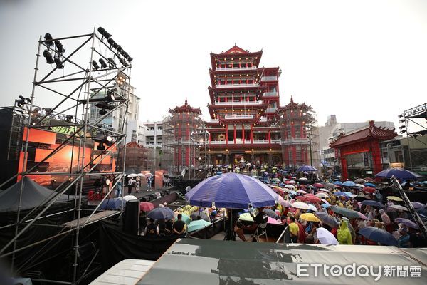 ▲▼  「超級夜總會」赴嘉市九華山地藏庵錄影  。（圖／嘉義市政府提供）
