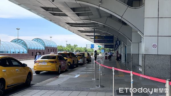 ▲▼高雄小港機場,小港機場,高雄機場,高雄機場排班計程車。（圖／記者賴文萱攝）