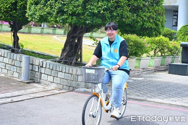 ▲▼花蓮市長魏嘉彥赴台東取經，參訪YouBike運作情形。（圖／花蓮市公所提供，下同）