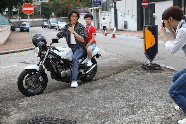 ▲《我家無難事》集結大咖港星。（圖／年代提供）