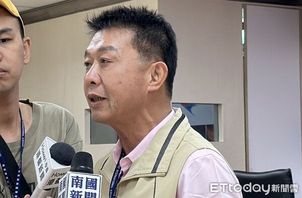 ▲▼交通部長陳世凱與立委李昆澤、許智傑考察高雄小港機場 。（圖／記者賴文萱攝）