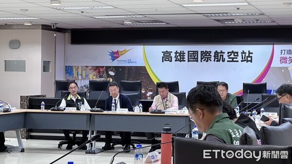 ▲▼交通部長陳世凱與立委李昆澤、許智傑考察高雄小港機場 。（圖／記者賴文萱攝）