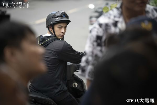 ▲《拜六禮拜》孫淑媚與連晨翔的姐弟戀發展，引發劇迷關注。（圖／八大電視提供）