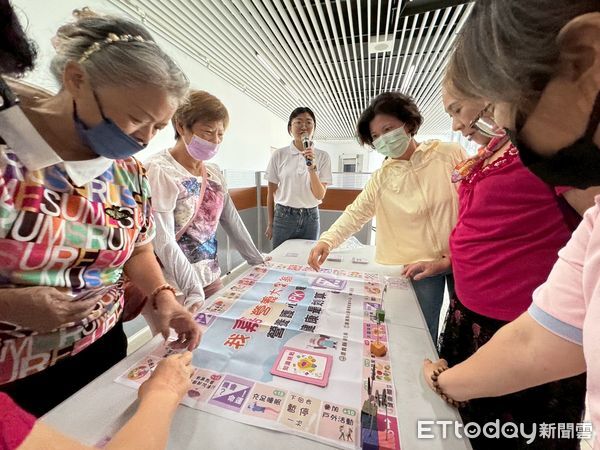 ▲▼  嘉義縣衛生局辦營養培訓，寓教於樂強化長者照護觀念 。（圖／嘉義縣政府提供）
