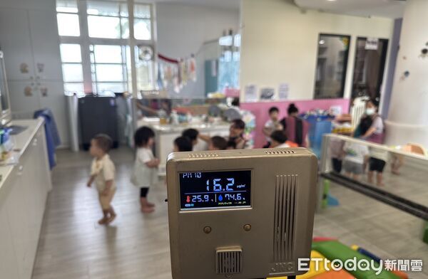 ▲▼ 嘉縣室內推自主管理標章，托嬰空品有保障 。（圖／嘉義縣政府提供）