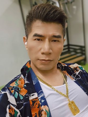 ▲葉昇峻因其幽默的叫賣風格而走紅。（圖／翻攝自Facebook／寶島叫賣哥 - 葉昇峻）