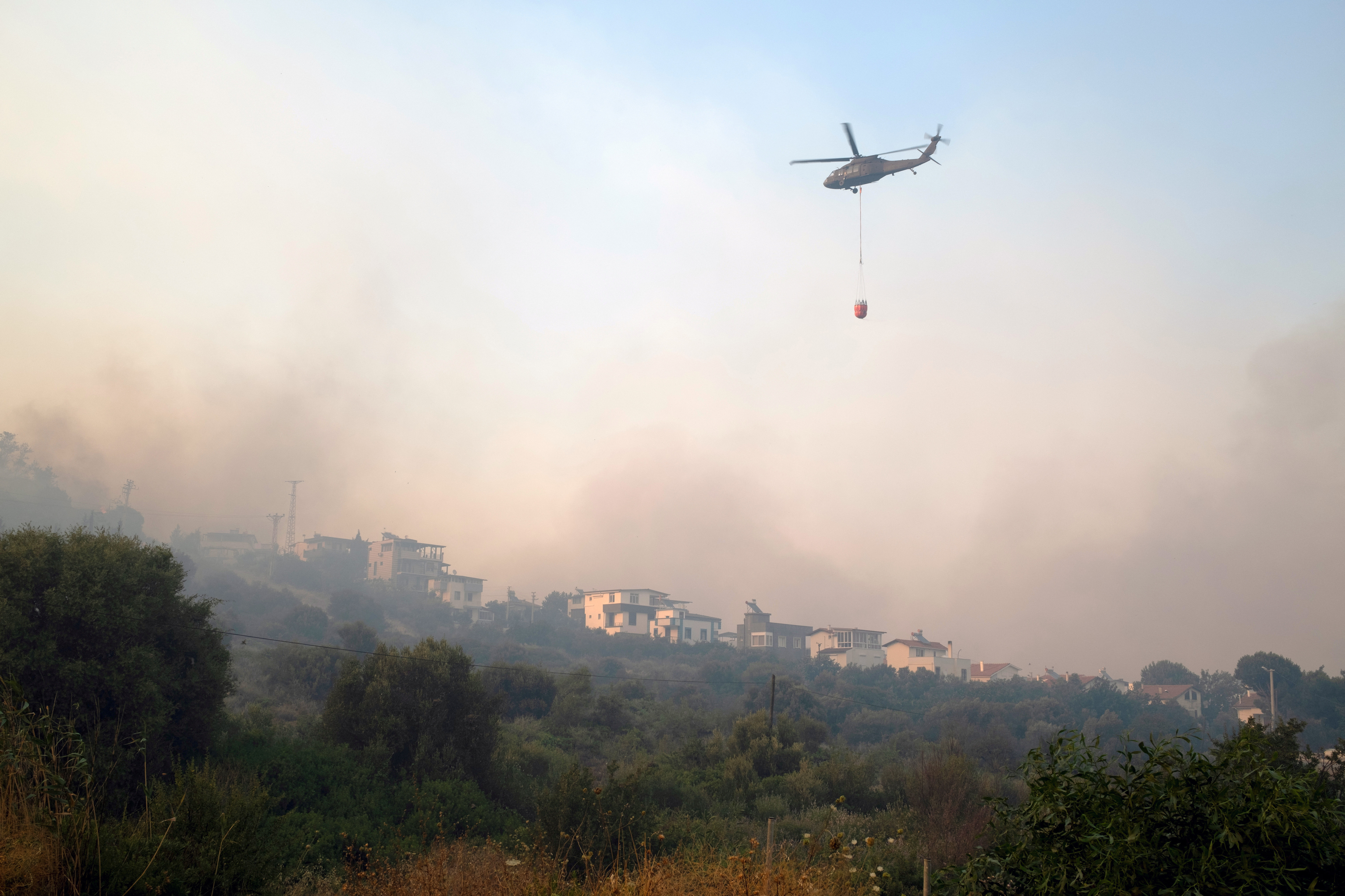 ▲▼ 土耳其伊茲米爾省爆發野火。（圖／路透）