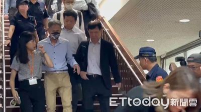 LIVE/不能再沉默!彭振聲太太輕生亡 民眾黨號召支持者集結北院