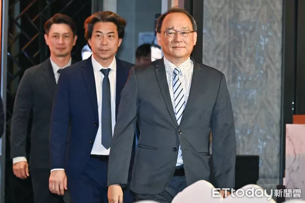 ▲▼2025中華職棒新人球員選拔會,中職選秀,統一獅領隊蘇泰安。（圖／記者李毓康攝）