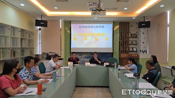 ▲觀護人協進會理事長乃守志（左）與主任觀護人許玄宗致詞。（圖／記者高堂堯翻攝）